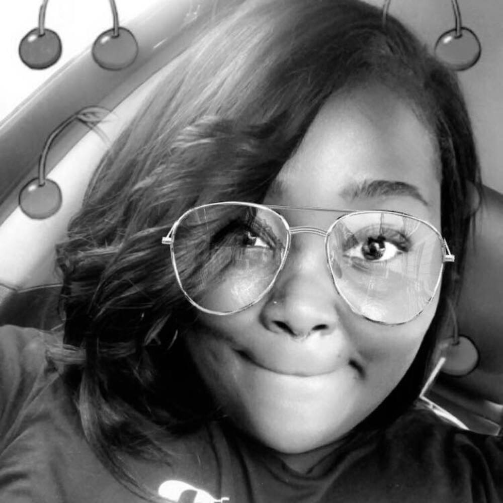 Meet your Posher, Tiera